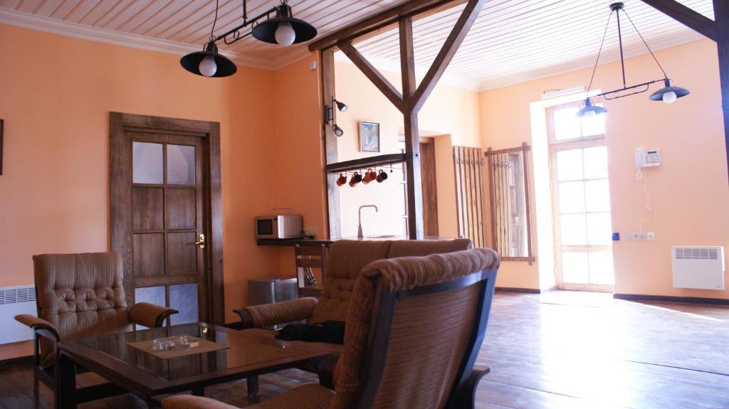 Takht House Villa Dilijan Rom bilde