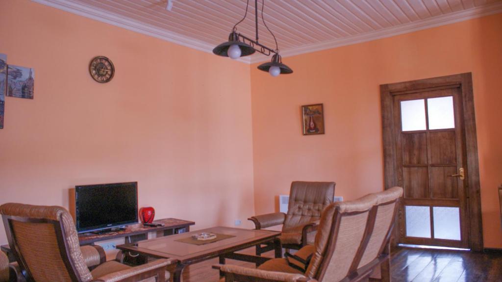 Takht House Villa Dilijan Rom bilde